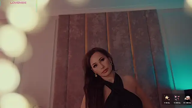 Snapshot of MilaDYstarlight chatting on October 24, 2025, 6:48 pm MilaDYstarlight online show from October 24, 2025, 6:48 pm