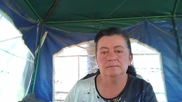 GypsiQueen2 online show from September 21, 2025, 11:45 am