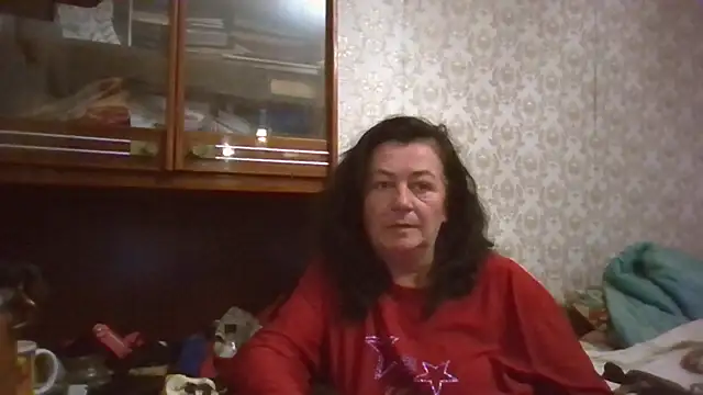 GypsiQueen2 online show from October 19, 2025, 4:40 pm