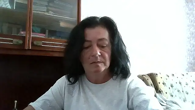 GypsiQueen2 online show from June 29, 2026, 10:15 am