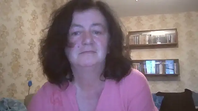 GypsiQueen2 online show from July 27, 2026, 4:03 pm