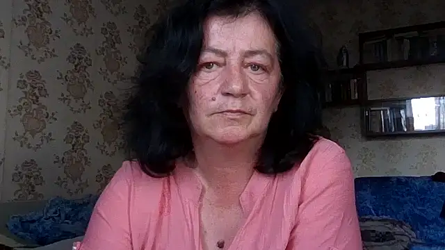 GypsiQueen2 online show from July 28, 2026, 4:50 pm