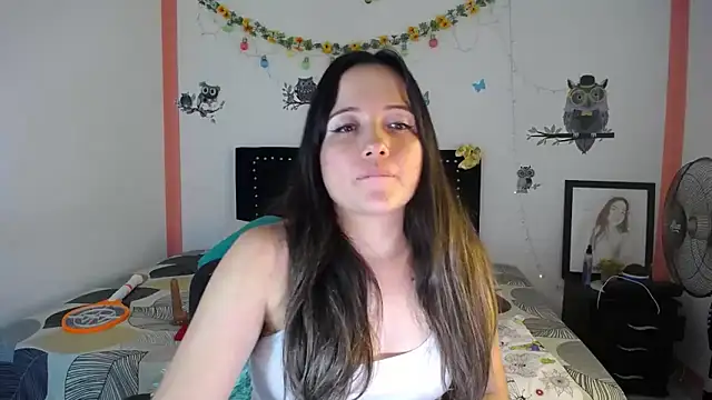 naughty girl 4u online show from March 5, 2025, 7:49 pm