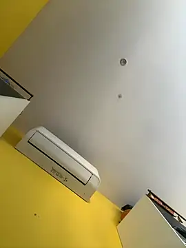 juniiorre online show from September 11, 2025, 10:15 am