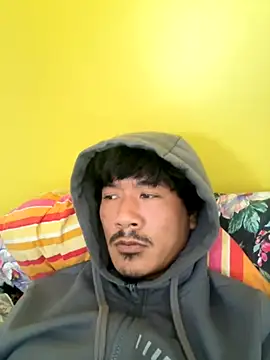 juniiorre online show from September 18, 2025, 8:49 am