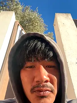 juniiorre online show from October 6, 2025, 7:17 am