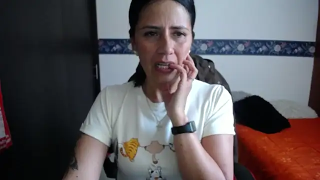 sharoon cheerry online show from October 9, 2025, 12:58 pm