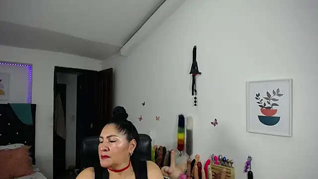 Snapshot of mature_bigboobs10 chatting on January 22, 2025, 7:35 am mature bigboobs10 online show from January 22, 2025, 7:35 am