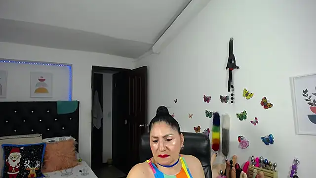 Snapshot of mature_bigboobs10 chatting on January 31, 2025, 4:47 am mature bigboobs10 online show from January 31, 2025, 4:47 am