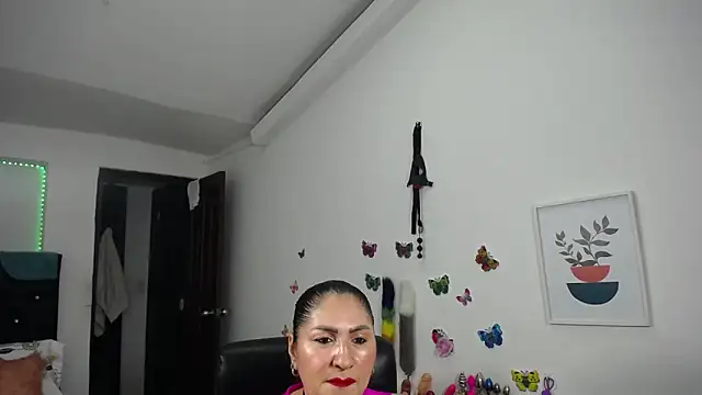 Snapshot of mature_bigboobs10 chatting on February 7, 2025, 4:27 am mature bigboobs10 online show from February 7, 2025, 4:27 am