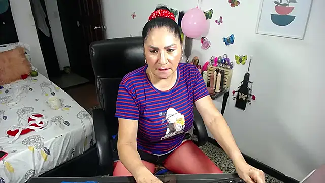 Snapshot of mature_bigboobs10 chatting on February 16, 2025, 10:54 am mature bigboobs10 online show from February 16, 2025, 10:54 am