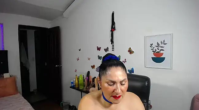 Snapshot of mature_bigboobs10 chatting on March 17, 2025, 4:51 am mature bigboobs10 online show from March 17, 2025, 4:51 am