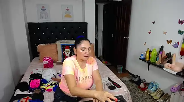 Snapshot of mature_bigboobs10 chatting on March 17, 2025, 11:21 am mature bigboobs10 online show from March 17, 2025, 11:21 am