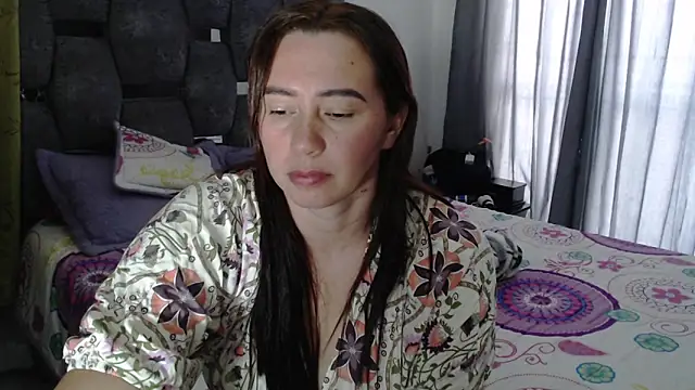 Snapshot of sara_hott_1 chatting on April 18, 2026, 7:58 pm sara hott 1 online show from April 18, 2026, 7:58 pm