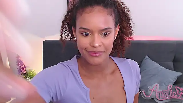 Amelia bss online show from February 10, 2025, 8:00 pm