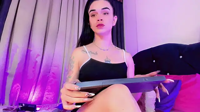 lesly xx online show from July 23, 2026, 3:26 am