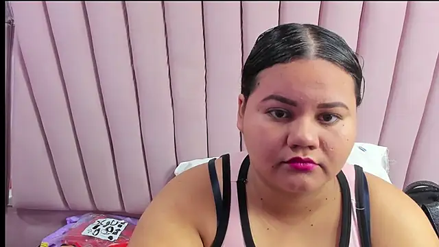 ValenTitis online show from March 8, 2025, 8:03 pm