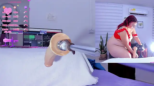 Snapshot of Soraya_Davis chatting on February 8, 2025, 9:24 am Soraya Davis online show from February 8, 2025, 9:24 am