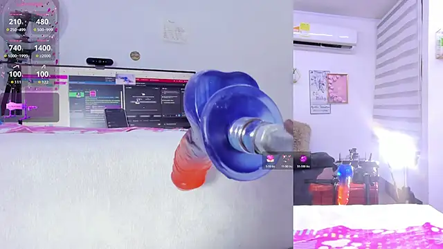 Snapshot of Soraya_Davis chatting on November 11, 2025, 9:09 am Soraya Davis online show from November 11, 2025, 9:09 am