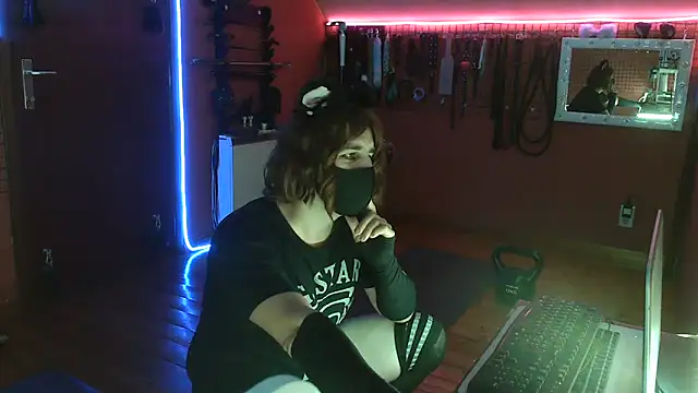 Ginny-the-bdsm-nympho online show from May 31, 2026, 5:09 pm