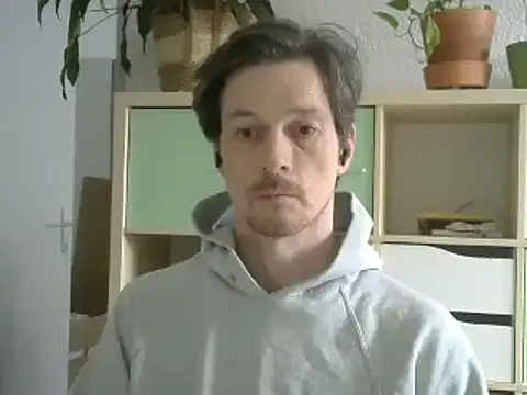 snowypaul11 online show from March 10, 2025, 1:10 pm