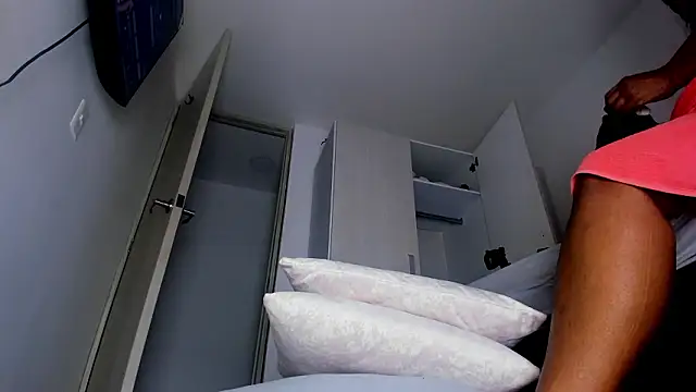 Skarleth69 online show from March 11, 2026, 11:16 am