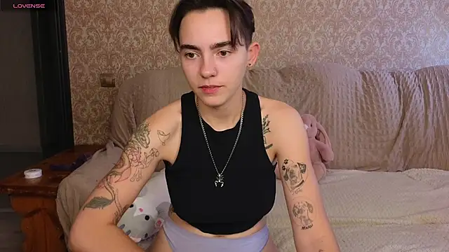 twobabesweet online show from July 27, 2026, 7:04 am