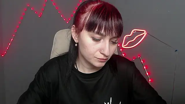 NinaFlawlees online show from March 7, 2026, 1:08 pm