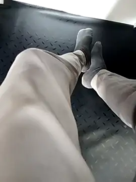 Snapshot of robinsan1010 chatting on March 10, 2025, 10:04 am robinsan1010 online show from March 10, 2025, 10:04 am