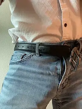 Snapshot of Stratus3031 chatting on December 12, 2024, 7:59 pm Stratus3031 online show from December 12, 2024, 7:59 pm