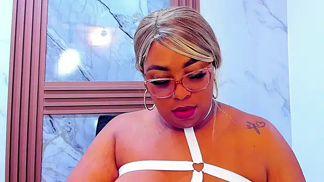 Snapshot of HannyMansonh chatting on January 18, 2025, 6:34 am HannyMansonh online show from January 18, 2025, 6:34 am