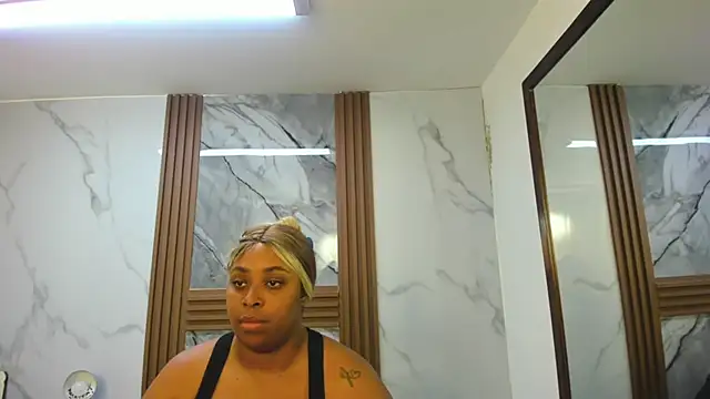 Snapshot of HannyMansonh chatting on February 26, 2025, 2:48 am HannyMansonh online show from February 26, 2025, 2:48 am