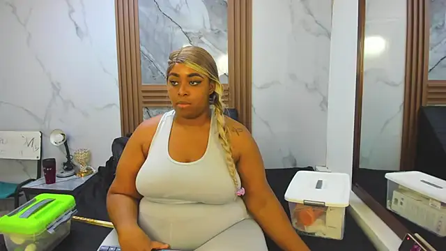 Snapshot of HannyMansonh chatting on February 28, 2025, 3:04 am HannyMansonh online show from February 28, 2025, 3:04 am