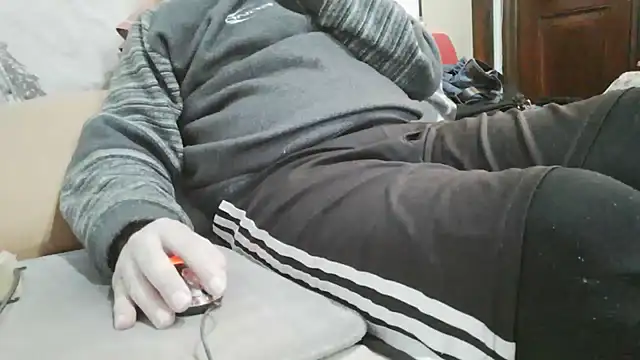 Snapshot of messi_syssy chatting on May 19, 2026, 3:07 pm messi syssy online show from May 19, 2026, 3:07 pm