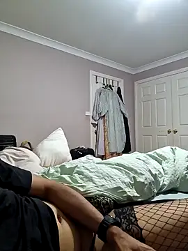 AmGuy23 online show from December 15, 2024, 2:37 pm