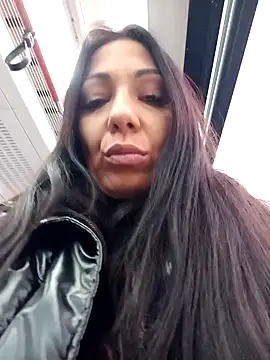 Snapshot of LeticiaWoods chatting on December 24, 2024, 7:06 am LeticiaWoods online show from December 24, 2024, 7:06 am