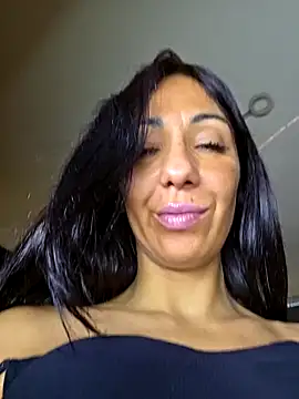 Snapshot of LeticiaWoods chatting on October 7, 2025, 10:01 am LeticiaWoods online show from October 7, 2025, 10:01 am