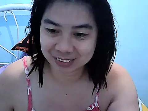 Snapshot of Totally_Naked69 chatting on August 1, 2026, 5:29 am Totally Naked69 online show from August 1, 2026, 5:29 am