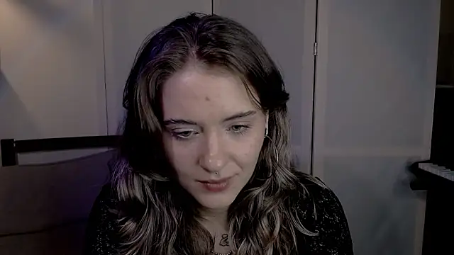 risha laas online show from December 6, 2024, 7:34 pm