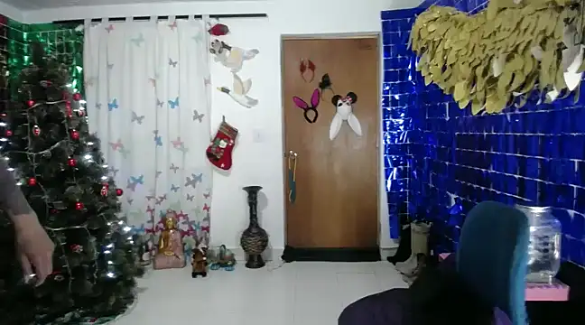 Sweett Anya online show from January 1, 2025, 11:40 pm