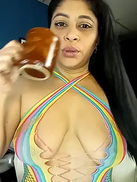 Snapshot of Lashmy111 chatting on January 25, 2025, 4:56 am Lashmy111 online show from January 25, 2025, 4:56 am