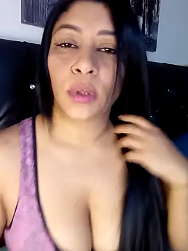 Lashmy111 online show from April 19, 2026, 6:46 am