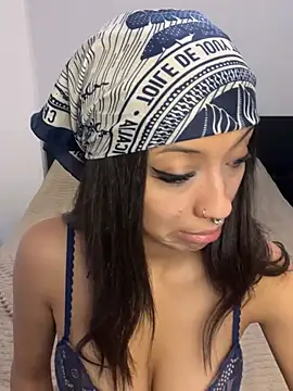 Snapshot of Exaltada_baby chatting on March 14, 2025, 5:59 am Exaltada baby online show from March 14, 2025, 5:59 am