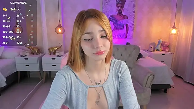 LITTLE-VIVI online show from January 6, 2025, 3:42 am