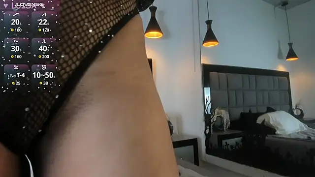 Snapshot of Naughty__Mom chatting on January 16, 2025, 1:58 pm Naughty Mom online show from January 16, 2025, 1:58 pm