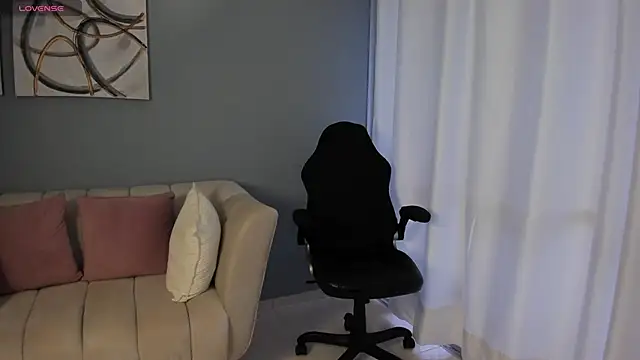 BrookeMiller online show from March 27, 2026, 11:43 am