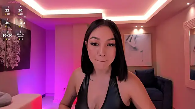 RossieRhoades online show from February 2, 2025, 10:39 pm