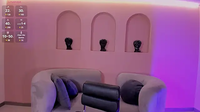 RossieRhoades online show from February 12, 2025, 9:43 pm