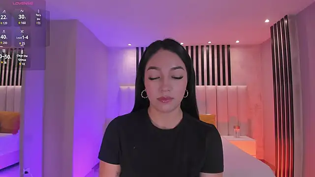 RossieRhoades online show from November 7, 2025, 7:25 pm