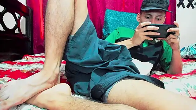 davidlatin66 online show from October 4, 2025, 6:50 pm